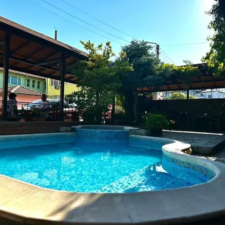 хотел м1 2* 프리모르스코