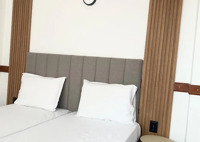 хотел м1 2* Primorsko